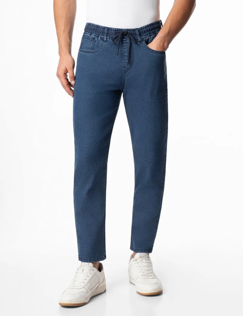 inkd جينز رياضي للرجال - متوسط الارتفاع | مزيج القطن | قماش قابل للتمدد| حزام الخصر المطاطي | تصميم كلاسيك 5 بوكيتيب | جينز للرجال